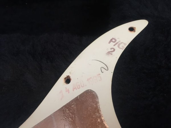画像8: Fender AMERICAN STANDARD STRATOCASTER 1995 "Matching Headstock" w/Streamline pickguard etc. 売却済 (8)