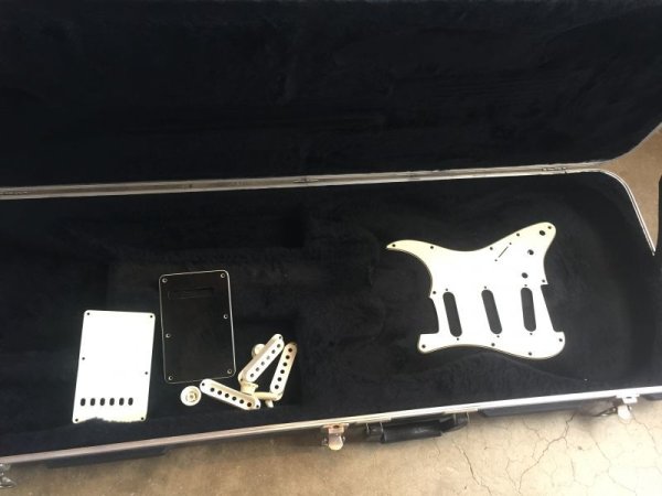 画像7: Fender AMERICAN STANDARD STRATOCASTER 1995 "Matching Headstock" w/Streamline pickguard etc. 売却済 (7)