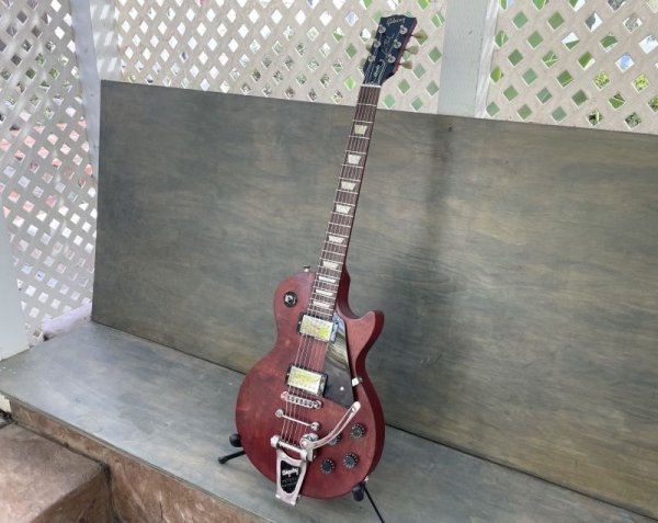 画像6: Gibson Les Paul Studio 2007 Faded Worn Cherry Satin w/Bigsby B3 & Towner DTB/V.Block　売却済 (6)