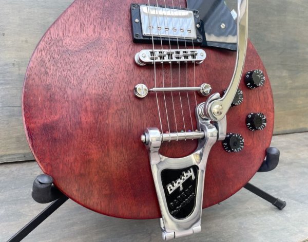 画像12: Gibson Les Paul Studio 2007 Faded Worn Cherry Satin w/Bigsby B3 & Towner DTB/V.Block　売却済 (12)