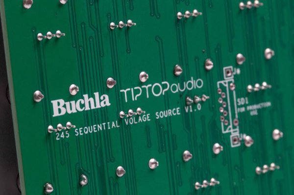 画像7: Buchla & Tiptop Audio Sequential Voltage Source Model 245t　 (7)