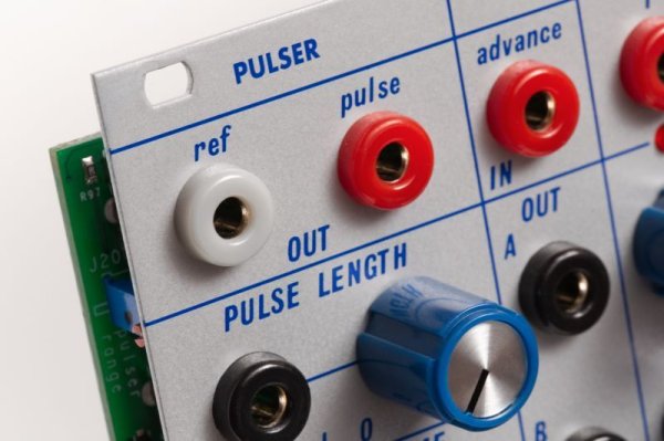 画像4: Buchla & Tiptop Audio Sequential Voltage Source Model 245t　 (4)