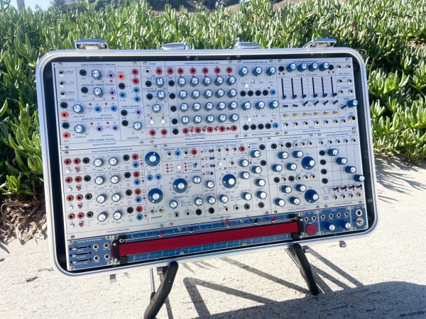 画像3: Buchla Tiptop 200t series with BPNYC ZERO Halliburton Eurorack Modular Travel Case 7U #2　要予約 (3)