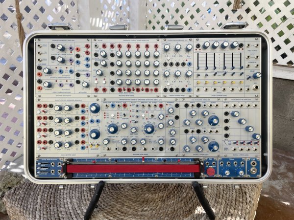 画像4: Buchla Tiptop 200t series with BPNYC ZERO Halliburton Eurorack Modular Travel Case 7U #2　要予約 (4)