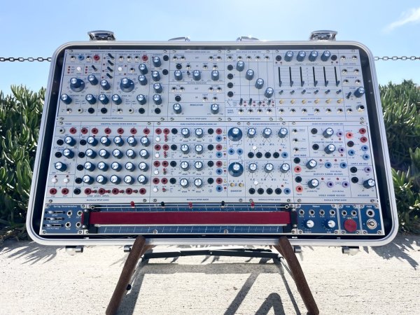 画像4: Buchla Tiptop 200t series with BPNYC ZERO Halliburton Eurorack Modular Travel Case 7U #3　要予約 (4)