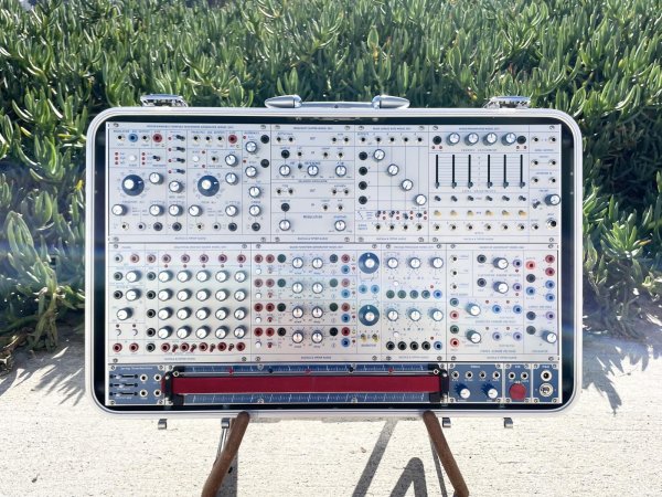 画像1: Buchla Tiptop 200t series with BPNYC ZERO Halliburton Eurorack Modular Travel Case 7U #3　要予約 (1)