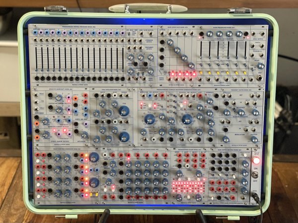 画像16: Buchla Tiptop 200t series with BPNYC ZERO Halliburton Eurorack Modular Travel Case 9U Seafoam Green #2　売却済 (16)