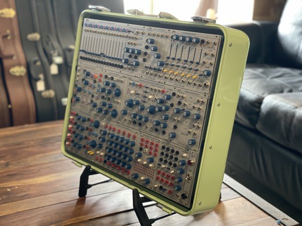 画像10: Buchla Tiptop 200t series with BPNYC ZERO Halliburton Eurorack Modular Travel Case 9U Seafoam Green #2　売却済 (10)