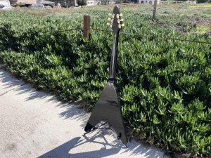 画像9: 2012 Gibson Flying V ’67 Reissue BLACK ON BLACK　売却済