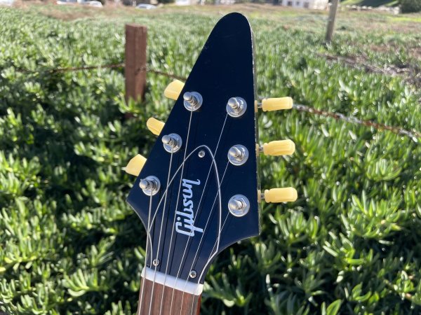 画像6: 2012 Gibson Flying V ’67 Reissue BLACK ON BLACK　売却済 (6)