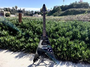 画像2: 2012 Gibson Flying V ’67 Reissue BLACK ON BLACK