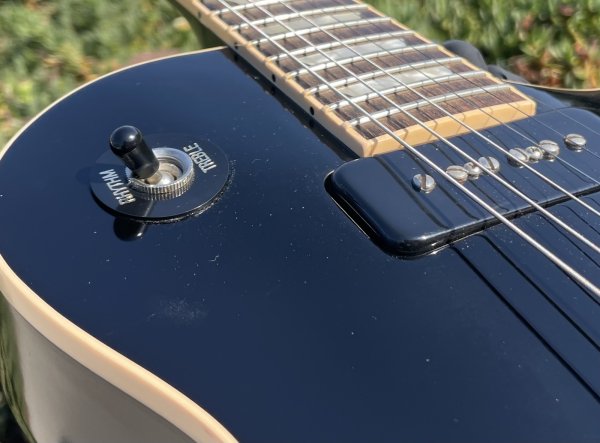 画像16: GIBSON 2011 LES PAUL TRADITIONAL PRO SPLIT COIL P90 EBONY　売却済 (16)