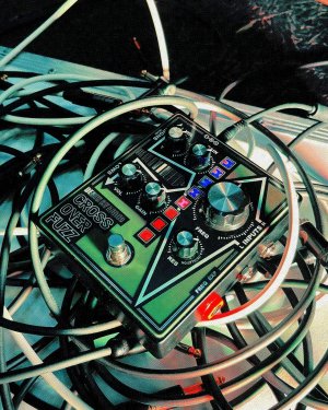 画像4: DEATH BY AUDIO　CROSSOVER FUZZ