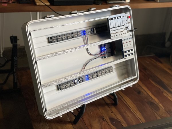 画像16: BPNYC ZERO Centurion Elite Eurorack Modular Travel Case 9U 122HP BIG SLIM (Rare Depth!) (16)