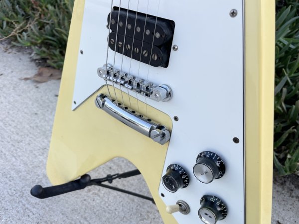 画像5: 1991 Gibson Flying V ’67 Early Reissue Alpine White (5)