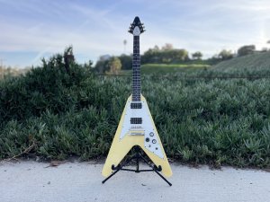 画像2: 1991 Gibson Flying V ’67 Early Reissue Alpine White