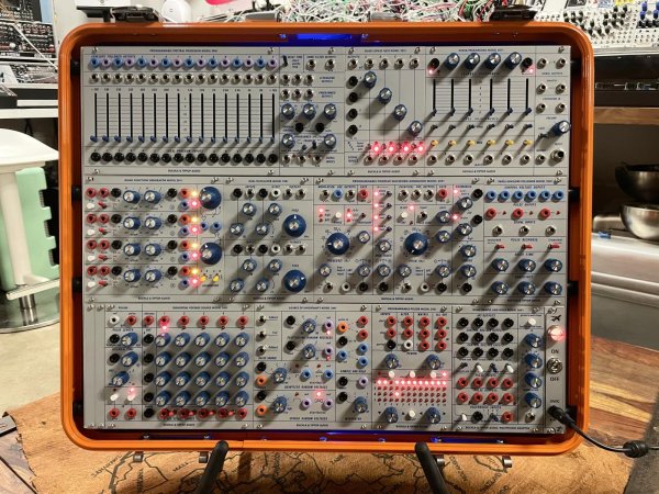 画像2: Buchla Tiptop 200t series with BPNYC ZERO Halliburton Eurorack Modular Travel Case 9U #3 ORANGE　売却済 (2)