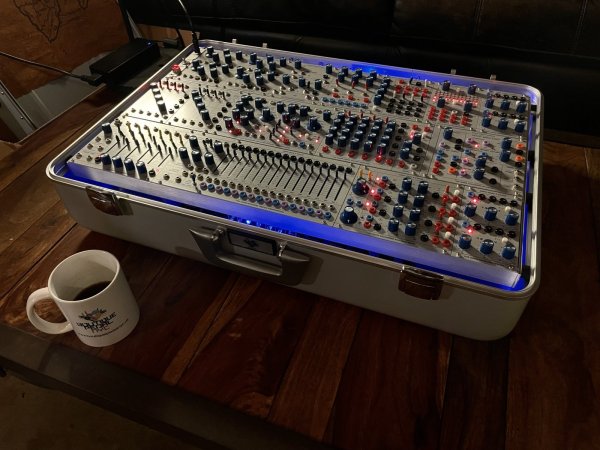 画像18: Buchla Tiptop 200t series with BPNYC ZERO Halliburton Eurorack Modular Travel Case NOS SILVER 122hp 9U　＊要問い合わせ (18)
