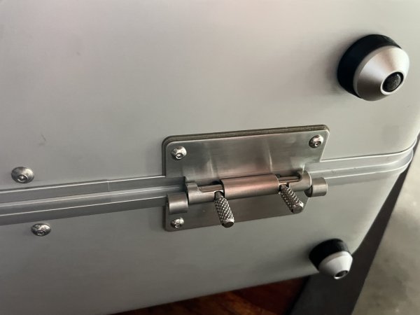 画像18: BPNYC ZERO Halliburton Eurorack Modular Travel Case NOS SILVER 3x122hp 9U　売却済 (18)