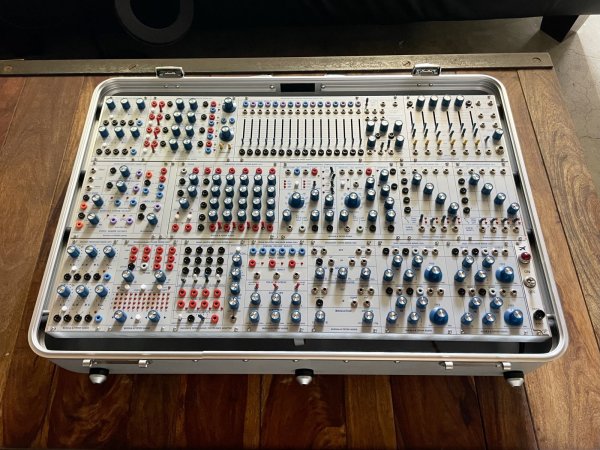 画像7: Buchla Tiptop 200t series with BPNYC ZERO Halliburton Eurorack Modular Travel Case NOS SILVER 122hp 9U　＊要問い合わせ (7)