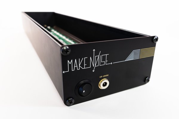 画像2: Make Noise 2 Zone Skiff　要予約 (2)
