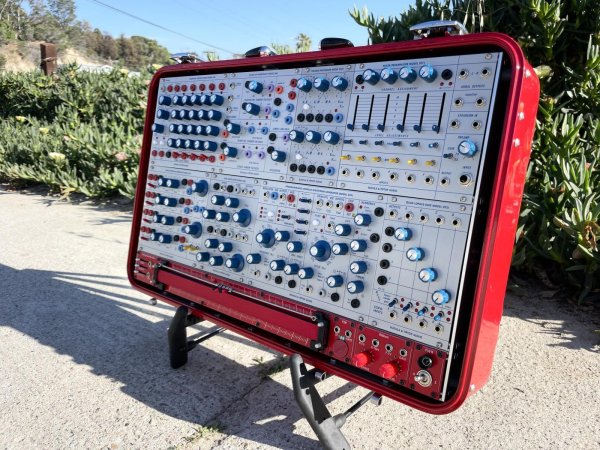 画像4: Buchla Tiptop 200t series with BPNYC ZERO Halliburton Eurorack Modular Travel Case 7U "REDRUM"　売却済 (4)