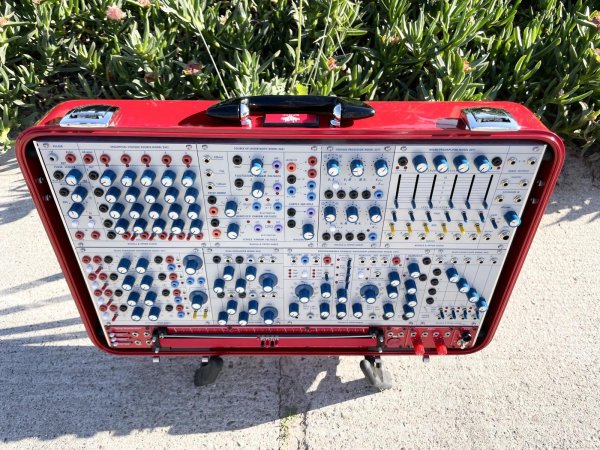 画像9: Buchla Tiptop 200t series with BPNYC ZERO Halliburton Eurorack Modular Travel Case 7U "REDRUM"　売却済 (9)