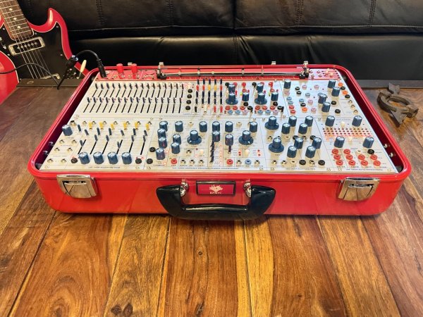 画像16: Buchla Tiptop 200t series with BPNYC ZERO Halliburton Eurorack Modular Travel Case 7U "REDRUM" #2　売却済 (16)