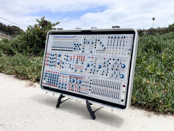 画像1: Buchla Tiptop 200t series with BPNYC ZERO Halliburton Eurorack Modular Travel Case SILVER 122hp 9U w/MARF (1)