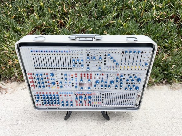 画像4: Buchla Tiptop 200t series with BPNYC ZERO Halliburton Eurorack Modular Travel Case SILVER 122hp 9U w/MARF (4)