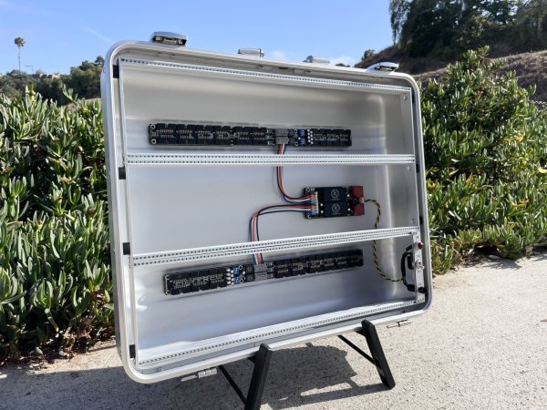 画像3: BPNYC ZERO Halliburton Eurorack Modular Travel Case NOS SILVER 96hp 9U　 (3)