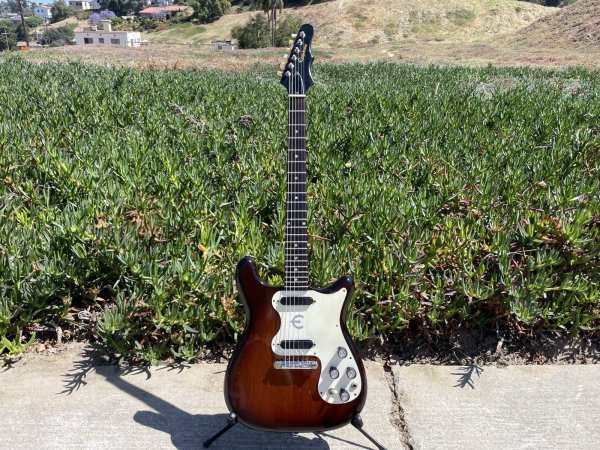 画像1: 1964 Epiphone Olympic Double Sunburst "Batwing" headstock (1)