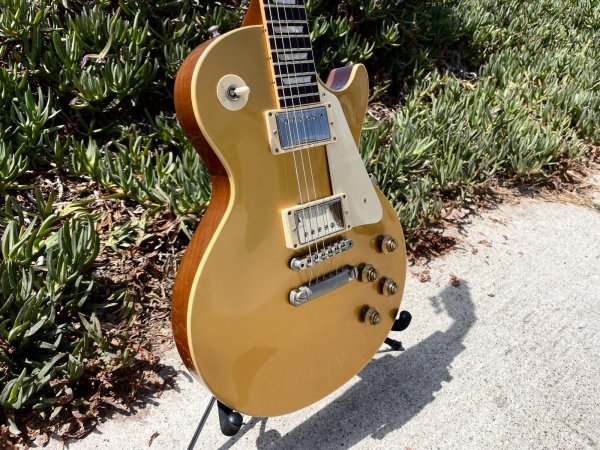 画像4: 2009 Gibson Custom Shop '57 Les Paul R7 Goldtop Reissue VOS w/OHSC, COA (4)