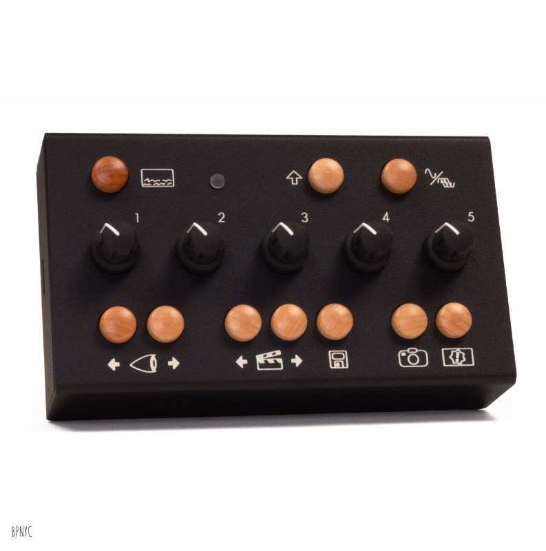 Critter & Guitari  EYESY - VIDEO SYNTHESIZER　