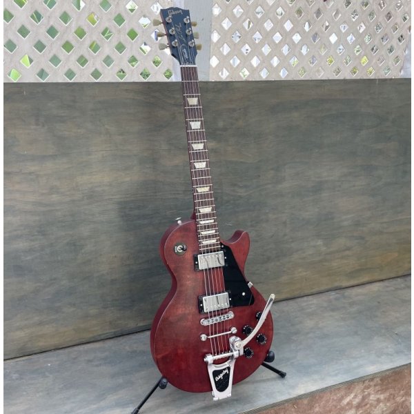 画像5: Gibson Les Paul Studio 2007 Faded Worn Cherry Satin w/Bigsby B3 & Towner DTB/V.Block　売却済 (5)