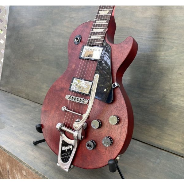 画像11: Gibson Les Paul Studio 2007 Faded Worn Cherry Satin w/Bigsby B3 & Towner DTB/V.Block　売却済 (11)