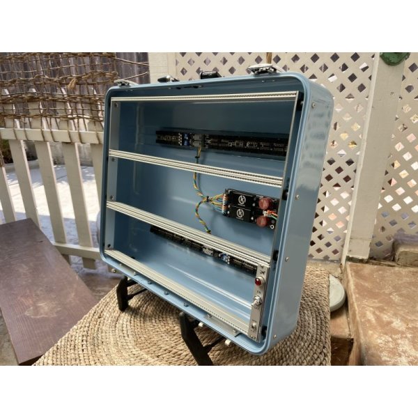 画像13: BPNYC ZERO Halliburton Eurorack Modular Travel Case 9U (Powder Blue)売却済み (13)