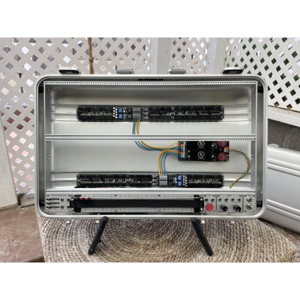 画像12: BPNYC ZERO Halliburton Eurorack Modular Travel Case w/Pulp Logic 1U SILVER 売却済 (12)
