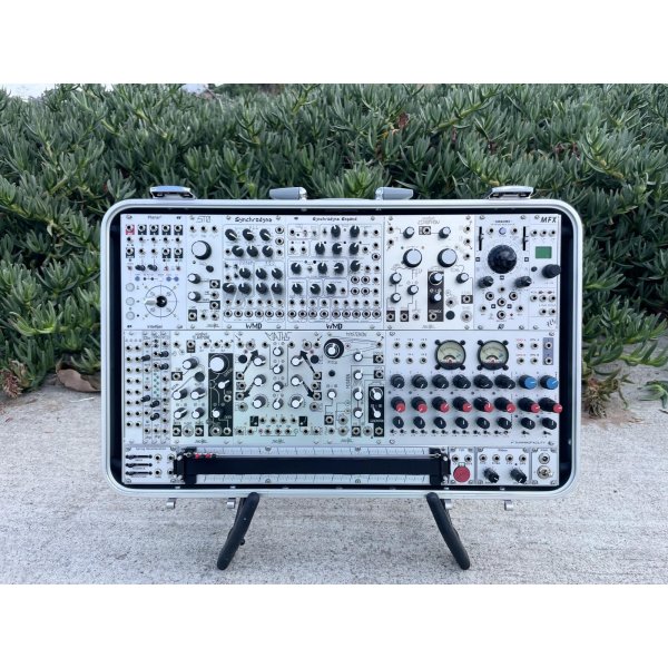 画像17: BPNYC ZERO Halliburton Eurorack Modular Travel Case 7U 82hp Azure 売却済 (17)