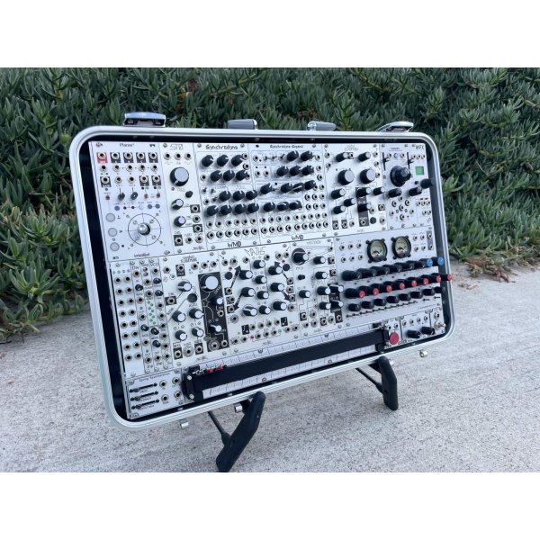 画像23: BPNYC ZERO Halliburton Eurorack Modular Travel Case w/Pulp Logic 1U SILVER 売却済 (23)