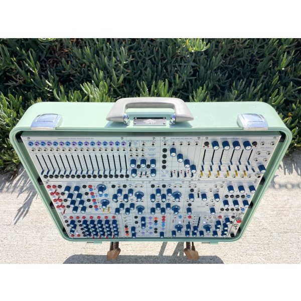 画像3: Buchla Tiptop 200t series with BPNYC ZERO Halliburton Eurorack Modular Travel Case 9U Seafoam Green 売却済 (3)