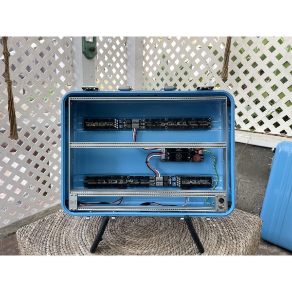 画像9: BPNYC ZERO Halliburton Eurorack Modular Travel Case 7U 82hp Azure 売却済 (9)