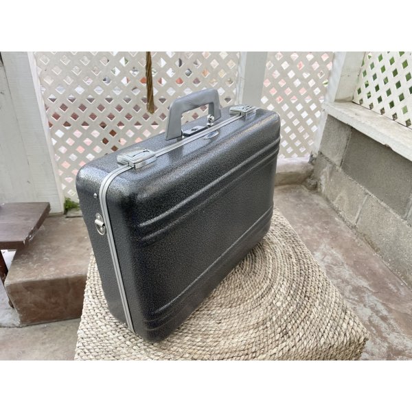 画像4: BPNYC ZERO Halliburton Eurorack Modular Travel Case 7U 82hp Black textured (4)