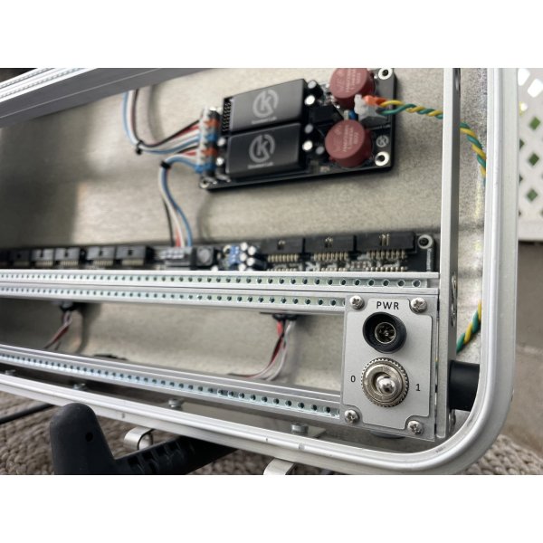 画像12: BPNYC ZERO Halliburton Eurorack Modular Travel Case 7U 82hp Black textured (12)