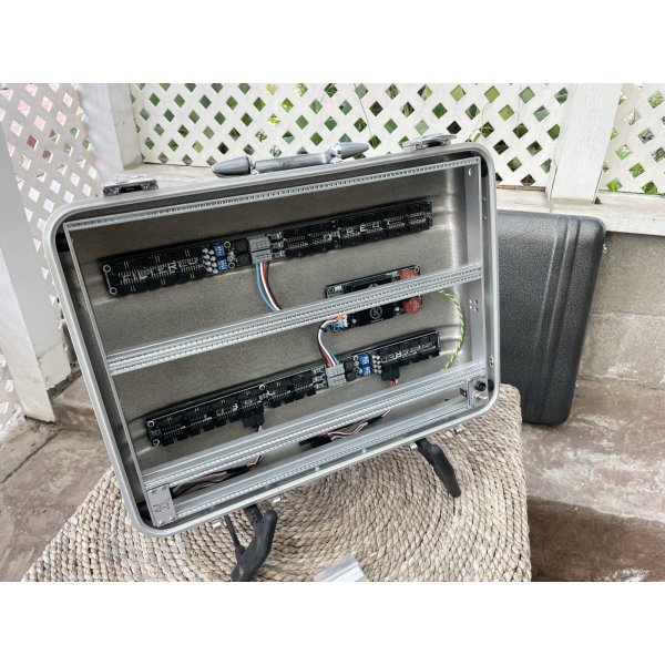 画像11: BPNYC ZERO Halliburton Eurorack Modular Travel Case 7U 82hp Black textured (11)