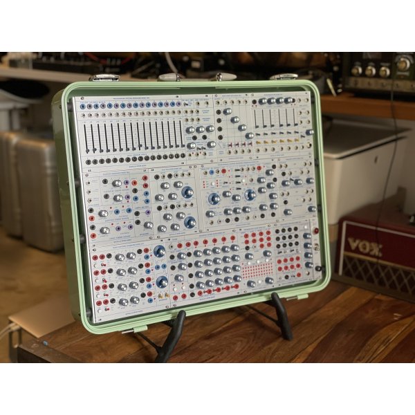 画像6: Buchla Tiptop 200t series with BPNYC ZERO Halliburton Eurorack Modular Travel Case 9U Seafoam Green #2　売却済 (6)