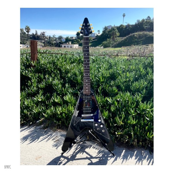 画像1: 2012 Gibson Flying V ’67 Reissue BLACK ON BLACK (1)