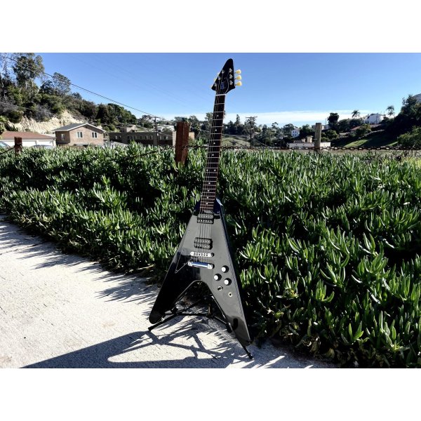 画像3: 2012 Gibson Flying V ’67 Reissue BLACK ON BLACK　売却済 (3)