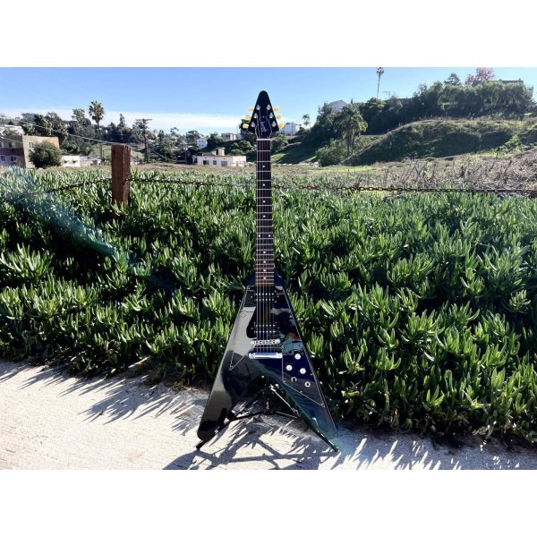 画像2: 2012 Gibson Flying V ’67 Reissue BLACK ON BLACK (2)