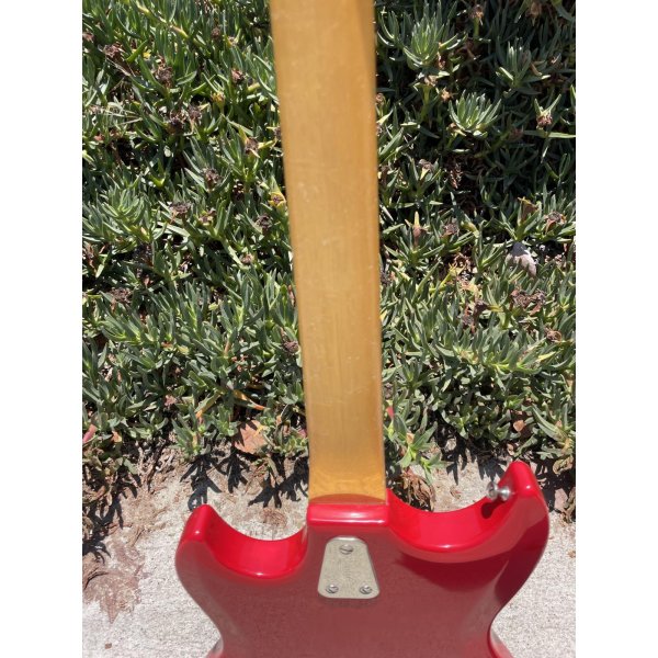 画像13: Hagstrom II 1960s Beautiful Red, All original, HSC, Tremolo bar (13)